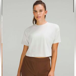 NWT Lululemon abrasion-resistance/ muscle love crop tshirt - Size 4 - Vapor